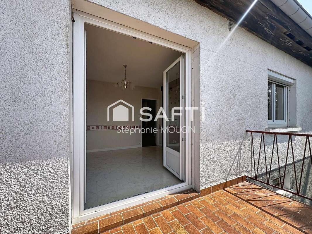 Maison 69 m² à Maiche  - photo 5