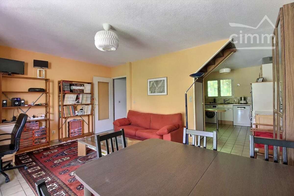 À vendre – Maison mitoyenne avec jardin à Crolles - photo 6