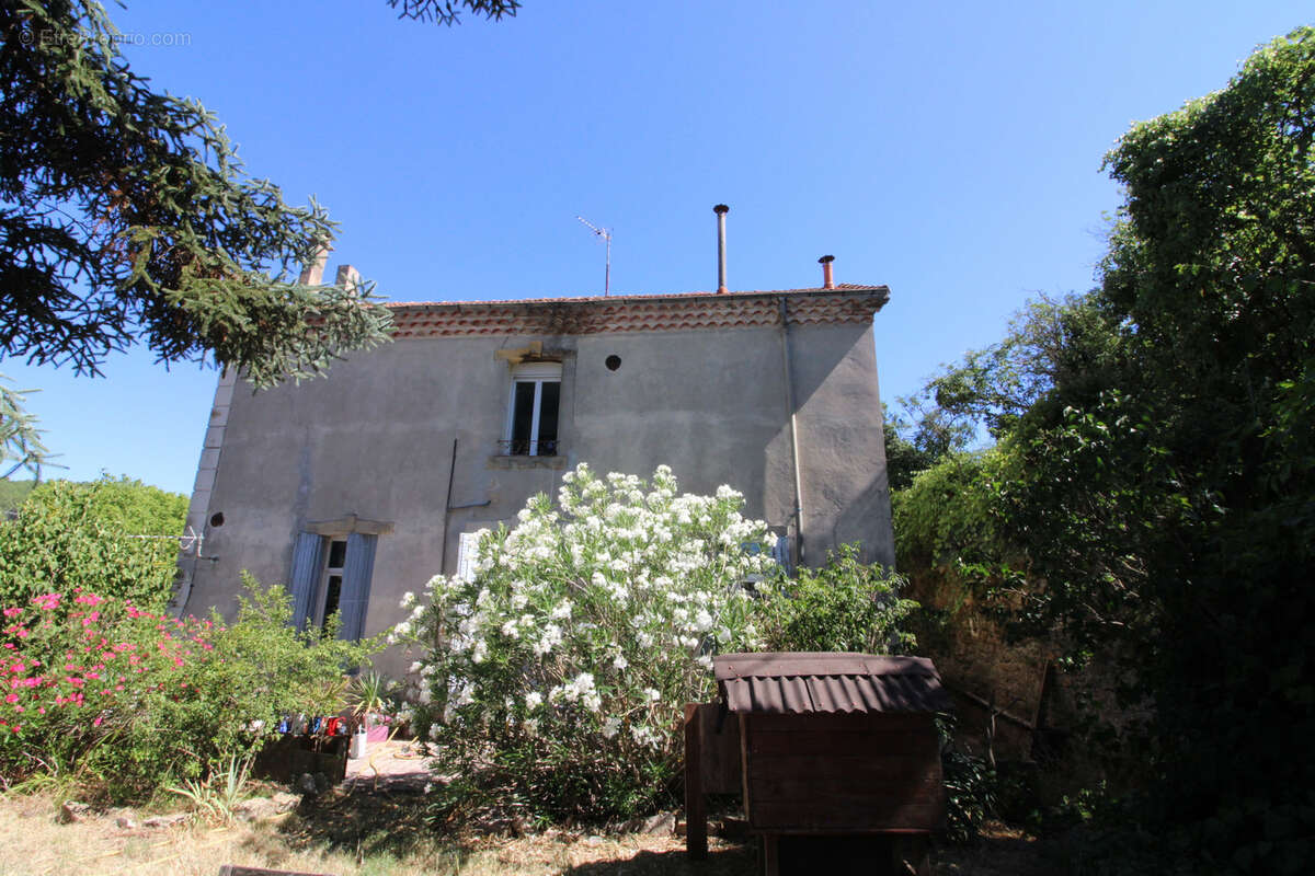 Appartement à SAINT-PAUL-LE-JEUNE