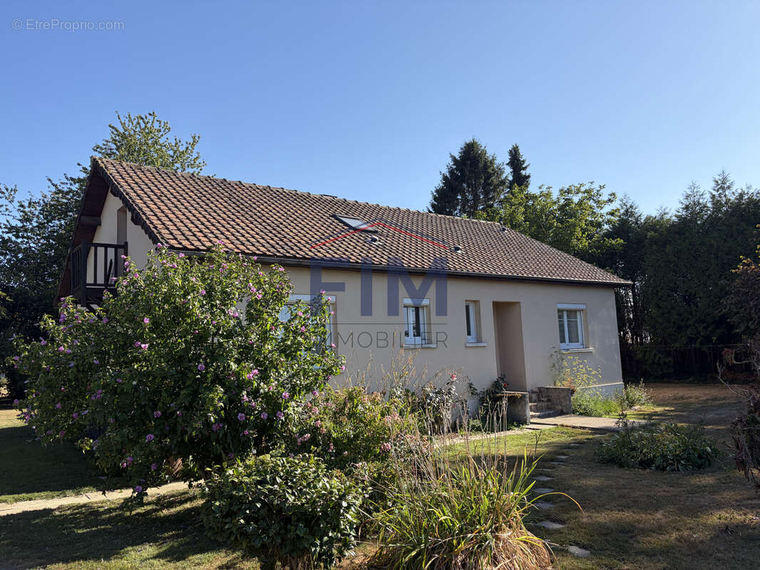 Maison 140 m² à Saint-Saens  - photo 1