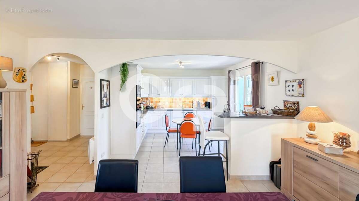 Maison À Vendre sur 1500m² de terrain arboré - photo 8