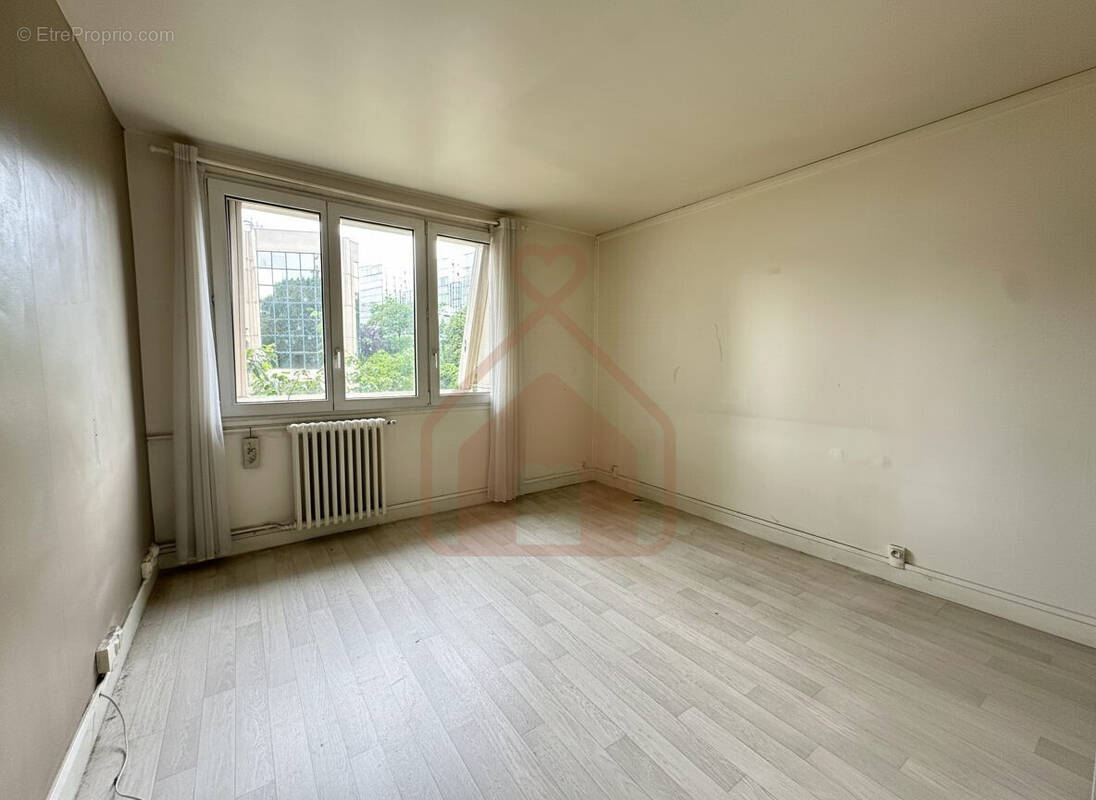 Appartement à IVRY-SUR-SEINE