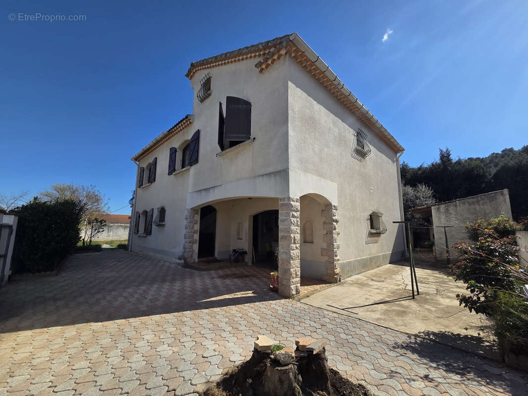 Maison à CESSENON-SUR-ORB