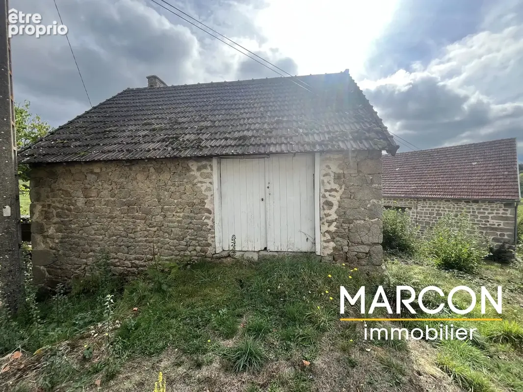 Maison 1 pièce 25 m² à vendre à Saint-Frion (23500) - photo 2