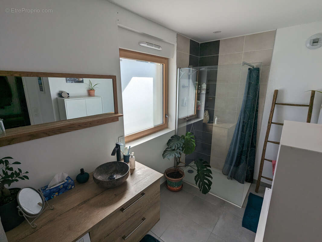 Appartement à VENISSIEUX