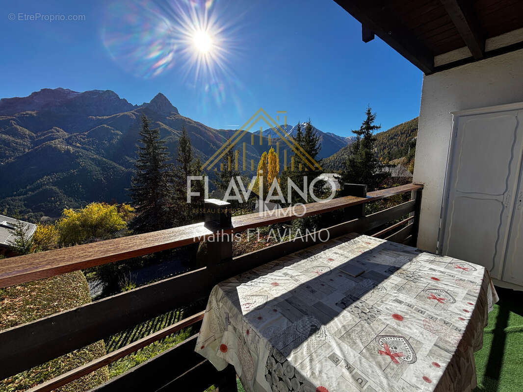 Appartement à UVERNET-FOURS