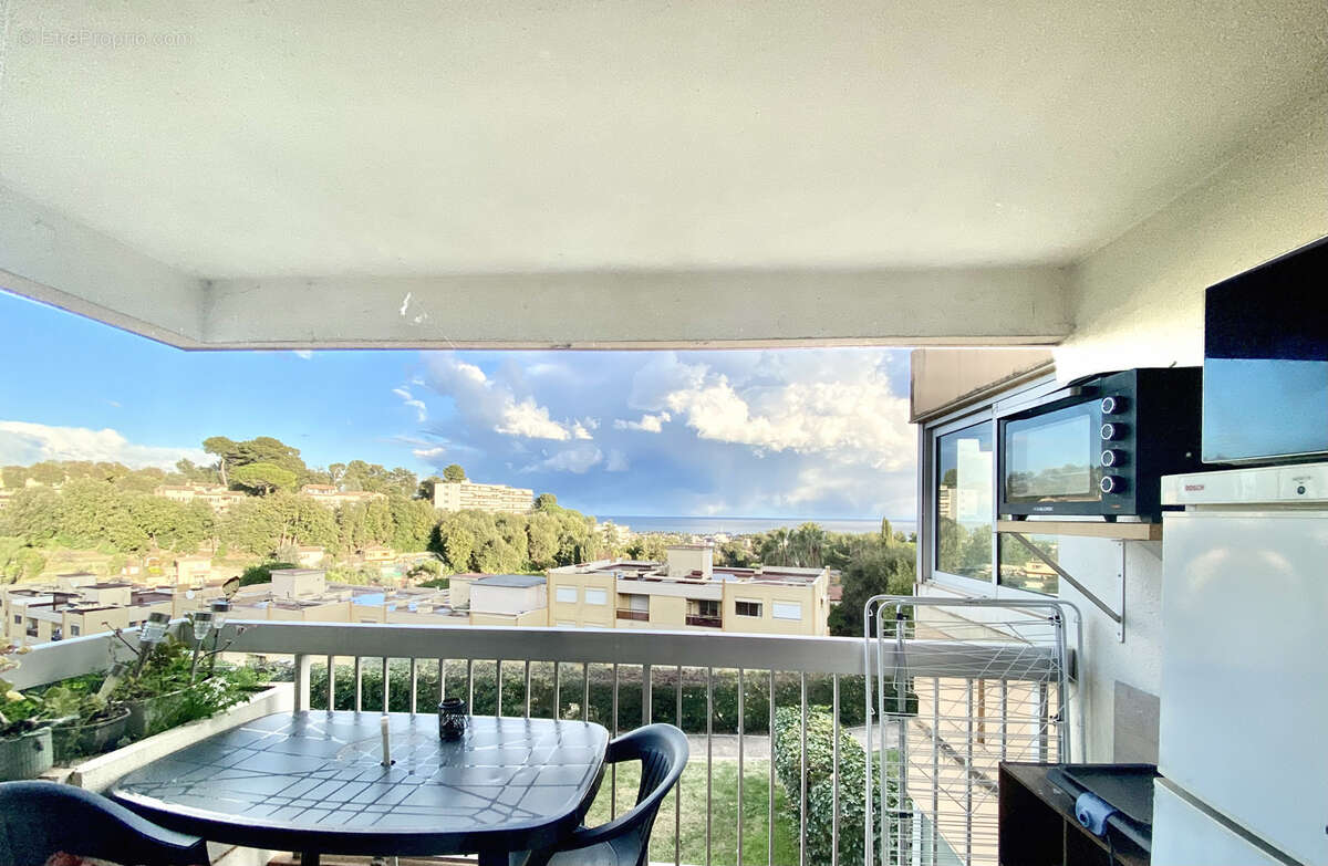 Appartement à VILLENEUVE-LOUBET