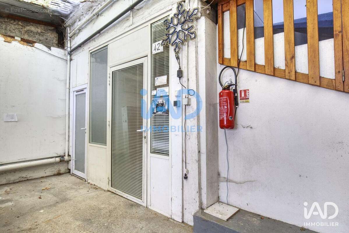 Photo 2 - Commerce à BOISSY-SAINT-LEGER