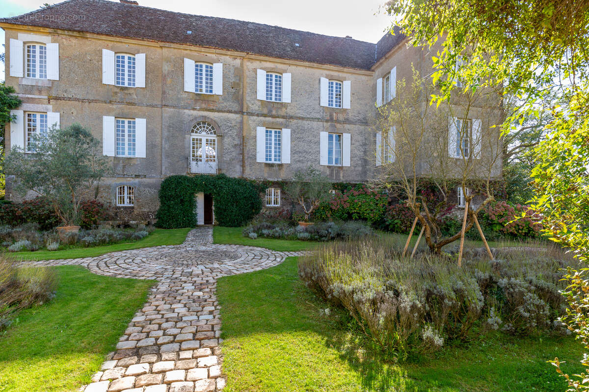 Maison à AIGNAN