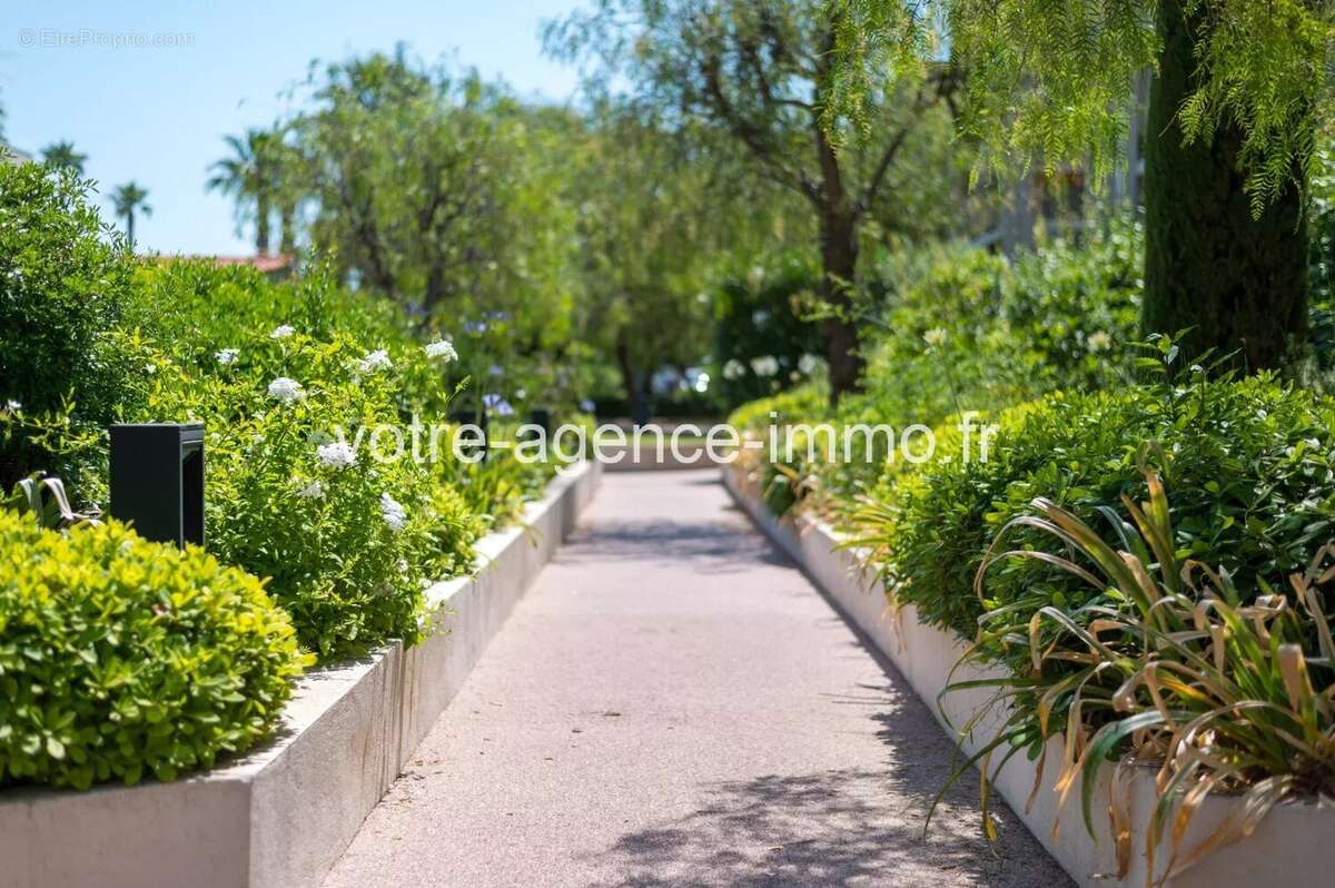 Appartement à VILLENEUVE-LOUBET