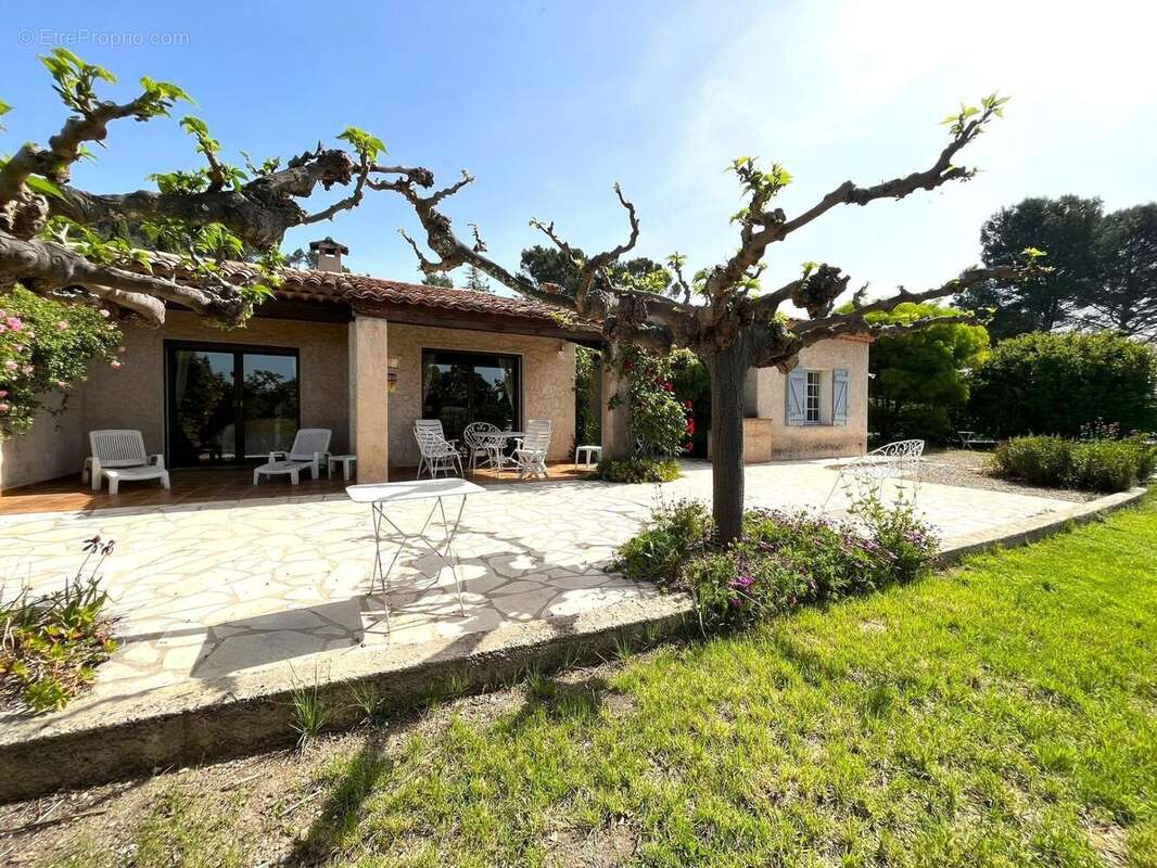 Photo 5 - Maison à COTIGNAC