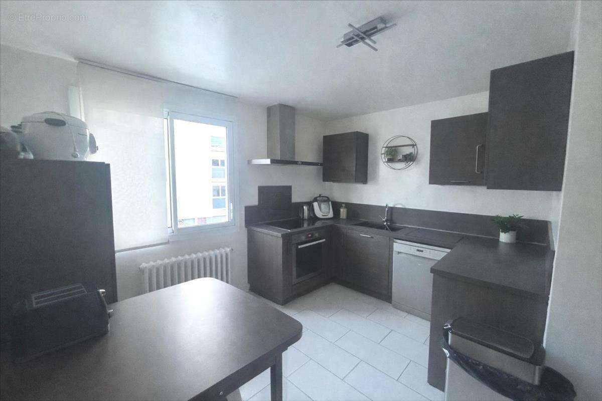 Maison 235 m² à Reims  - photo 8