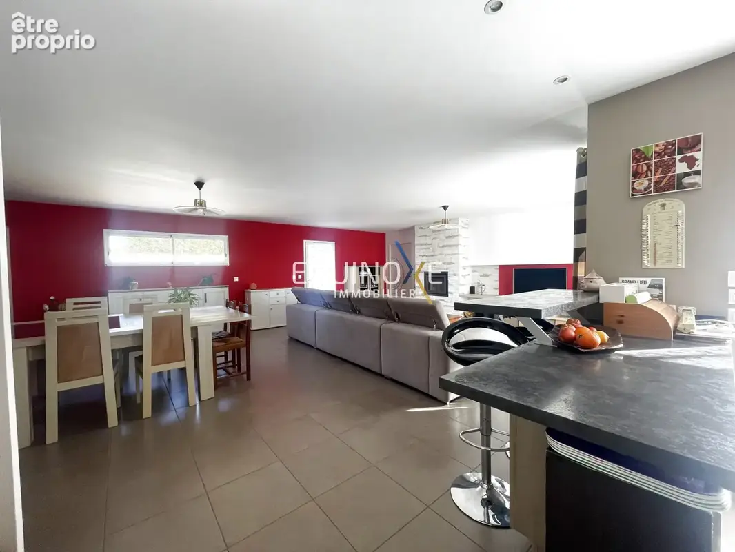 Photo Maison à Saint-Philbert-De-Grand-Lieu au prix de 399 000€