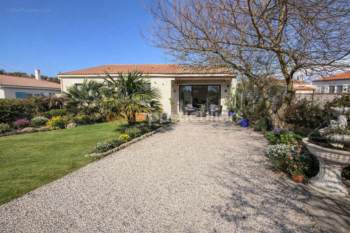 Maison à L'AIGUILLON-SUR-MER
