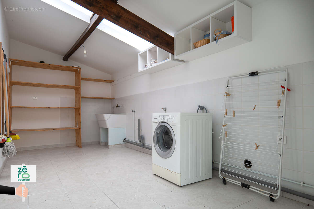 Maison à CHAMPAGNE-LES-MARAIS