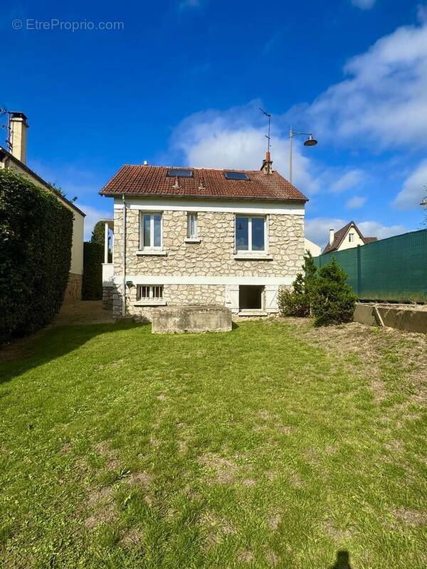 Maison à SAINT-PRIX