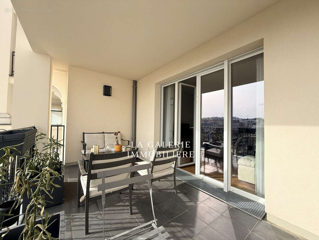 Appartement à PUTEAUX