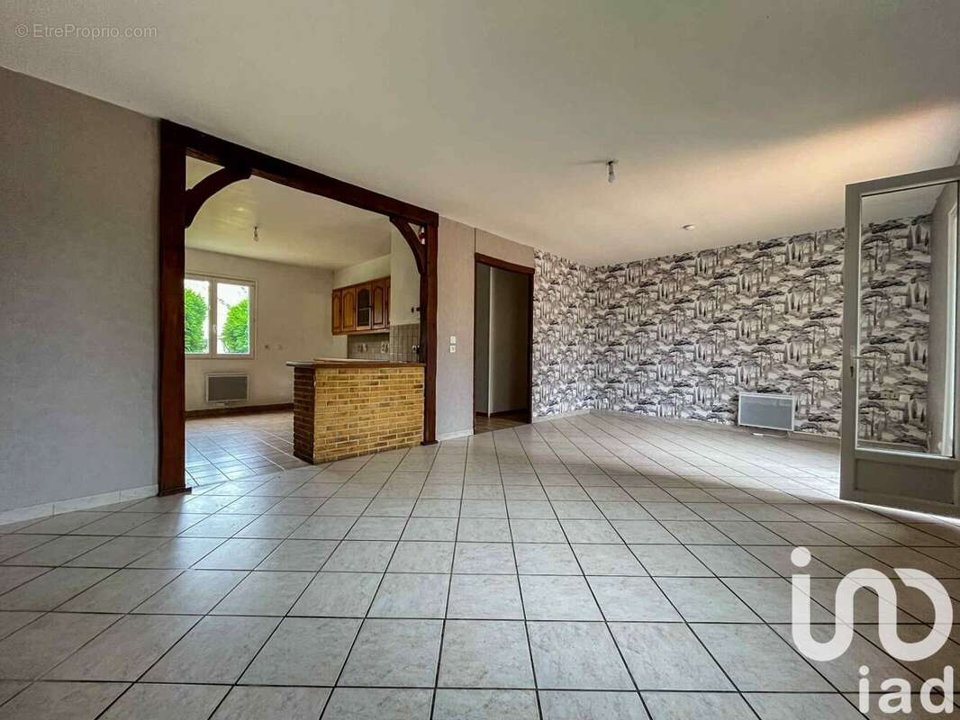 Photo 2 - Maison à GUISCARD