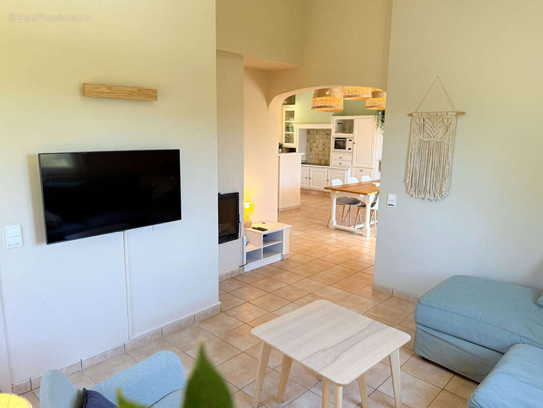 Maison à VAISON-LA-ROMAINE