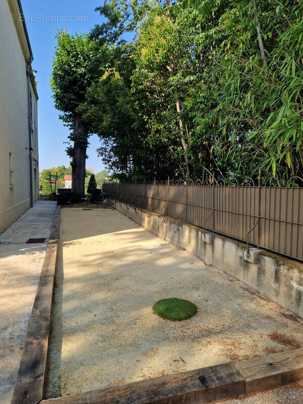 Magnifique Maison de Maître qui surplombe le Lot / Cave voûtée exceptionnelle / Parc paysagé / Piscine au Sel - photo 34