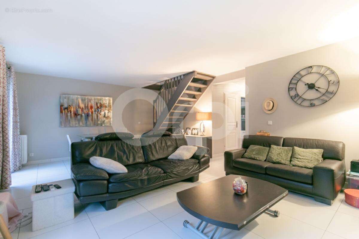 Maison à LIMEIL-BREVANNES