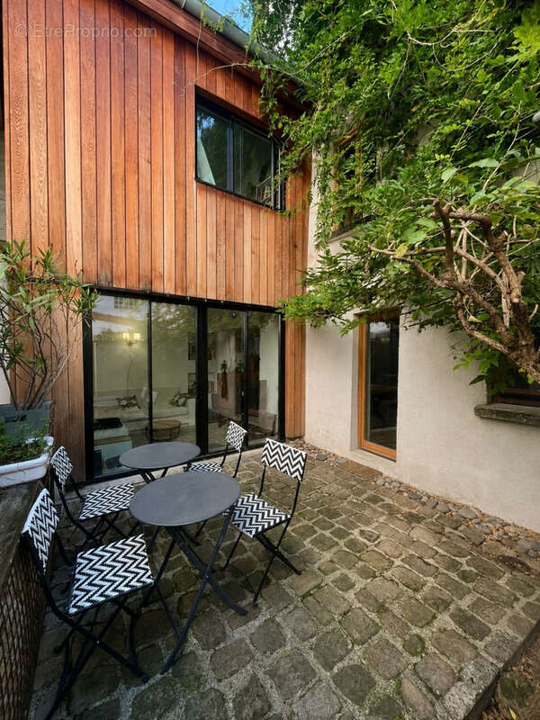 Maison 92 m² à Bagnolet  - photo 8