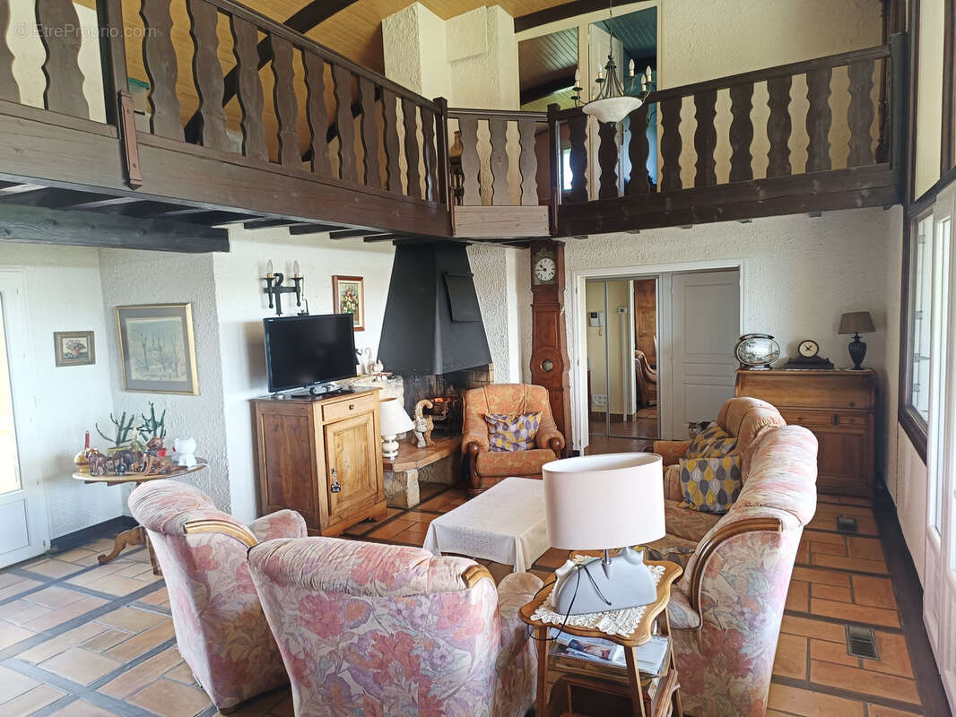 Maison à PEAUGRES