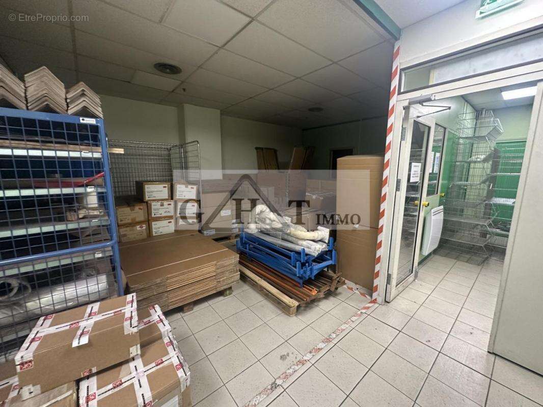 Local d'activités/bureaux 1080m2 a vendre montreuil - photo 8