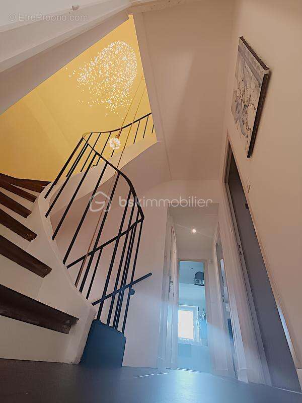 Maison à SIX-FOURS-LES-PLAGES