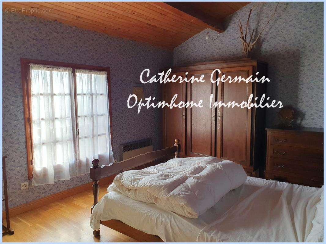A Villalier – A vendre maison 4 chambres avec bureau, jardin, terrasses et garage - photo 7