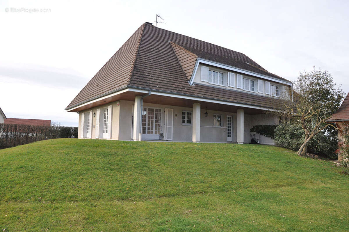Maison à SAINT-GERMAIN-DU-BOIS