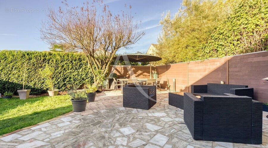 Maison à OZOIR-LA-FERRIERE