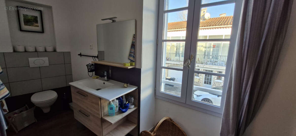 Maison à MORTAGNE-SUR-GIRONDE