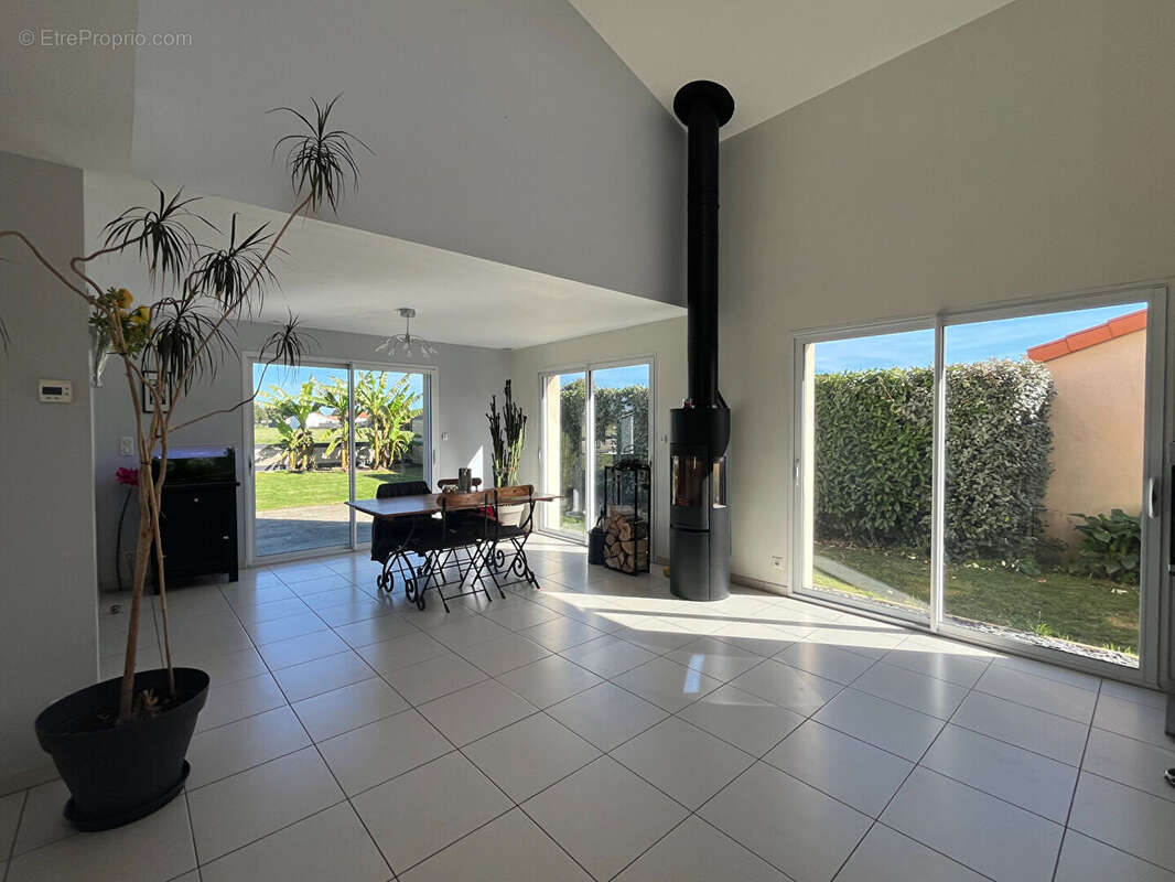 Maison à SAINT-ANDRE-DE-LA-MARCHE