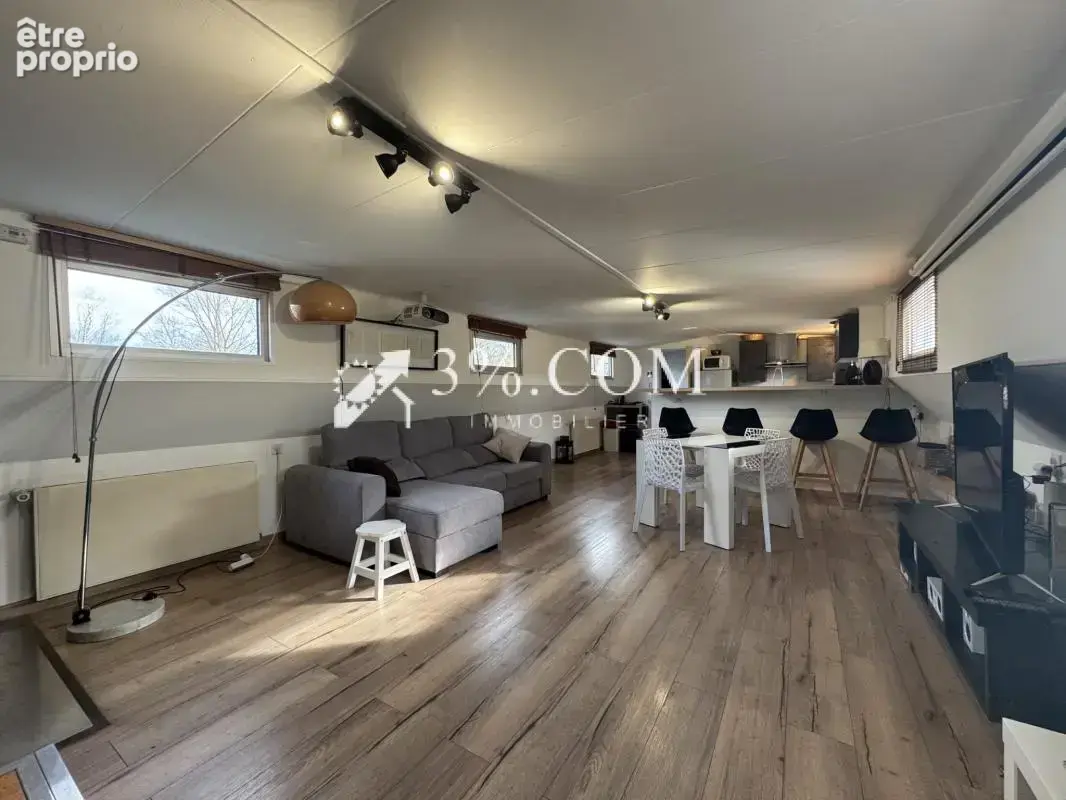 3%COM Très belle péniche avec capitainerie aménagée à Walten - photo 4