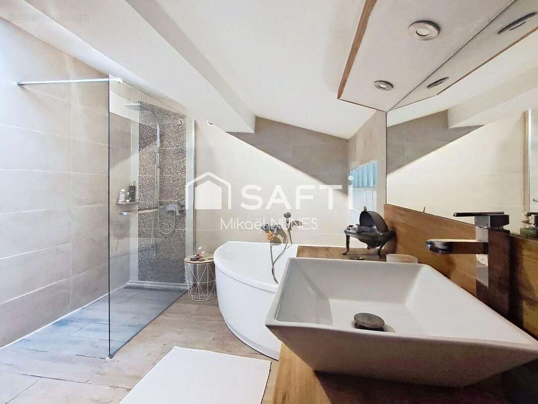 Photo 5 - Maison à SEGOUFIELLE