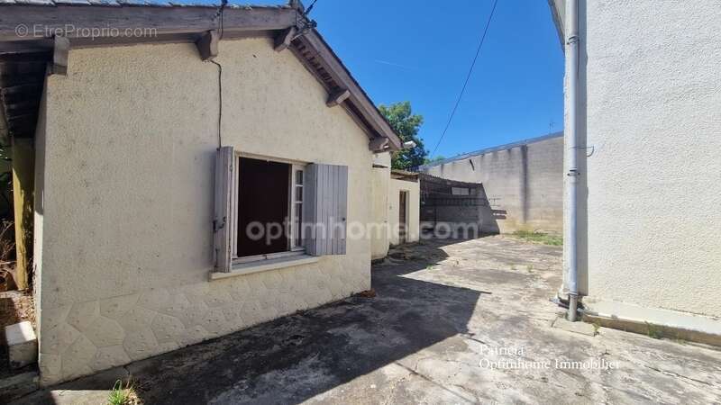 Maison à vendre 10 pièces PINEUILH (33) - photo 12