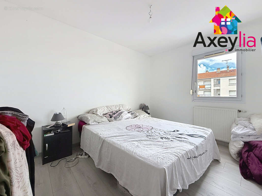 A vendre - roanne - appartement t5, en duplex avec 4 chambres, stationnement, cave et terrasse - photo 11