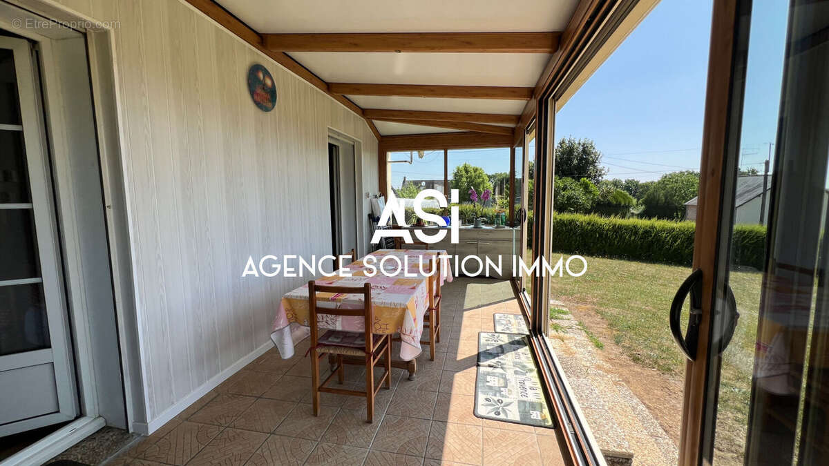 Maison à LOUPFOUGERES