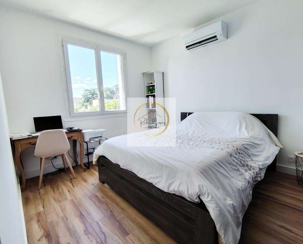 Maison 107 m² à Saint-Vallier  - photo 5