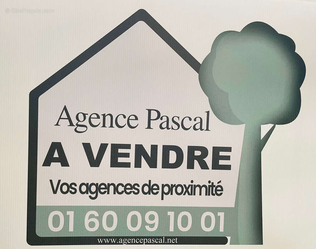 Terrain à NANTEUIL-LES-MEAUX