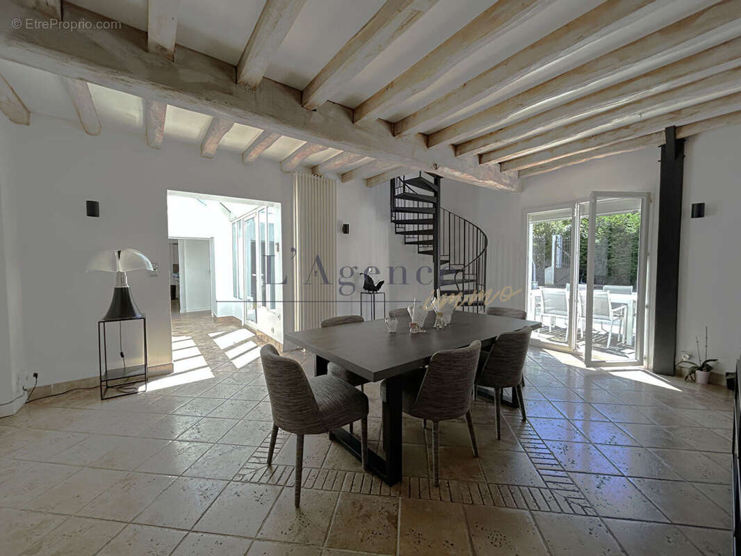 Maison Lamorlaye Le LYS 300m² - photo 6
