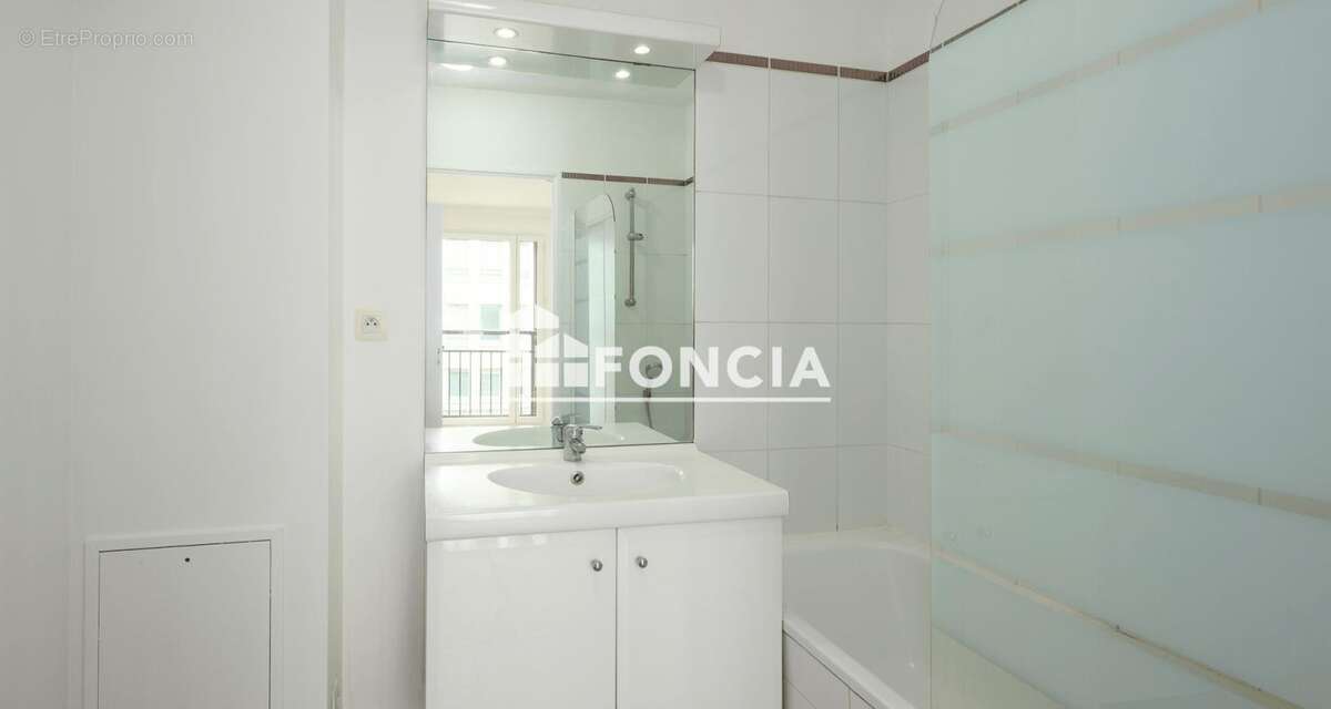 Appartement récent - coeur de ville - photo 7