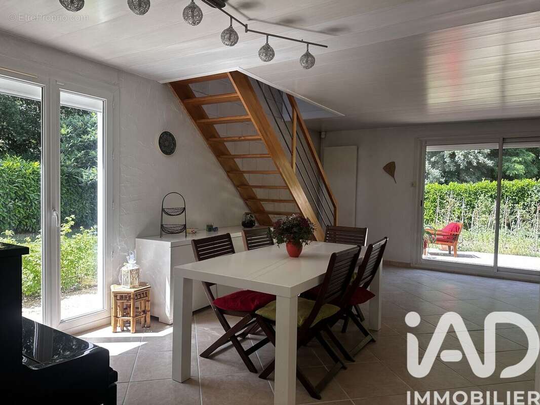 Photo 2 - Maison à BOISSISE-LE-ROI