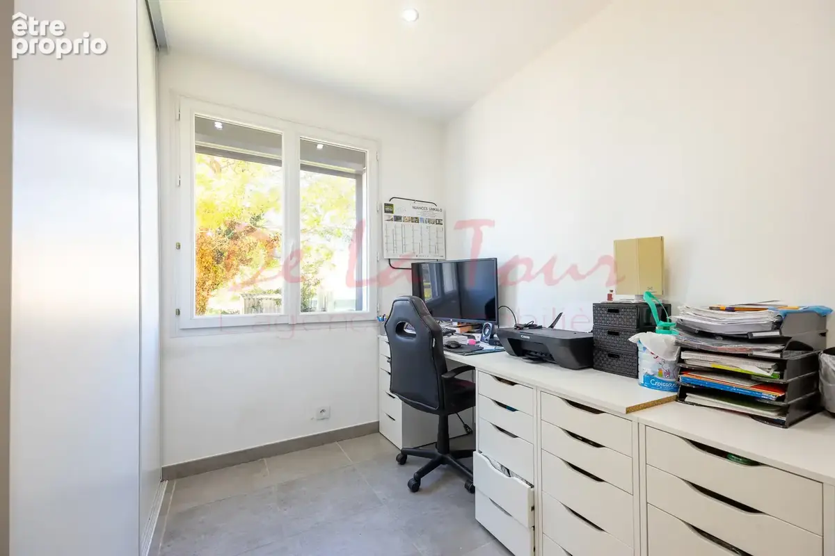 Secteur 12ème Maison individuelle de plain-pied T4 avec dépendances sur un terrain de 1 360 m2 - photo 13