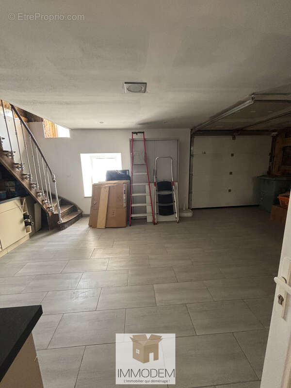 Maison entièrement rénovée avec dépendance et fort potentiel - photo 23