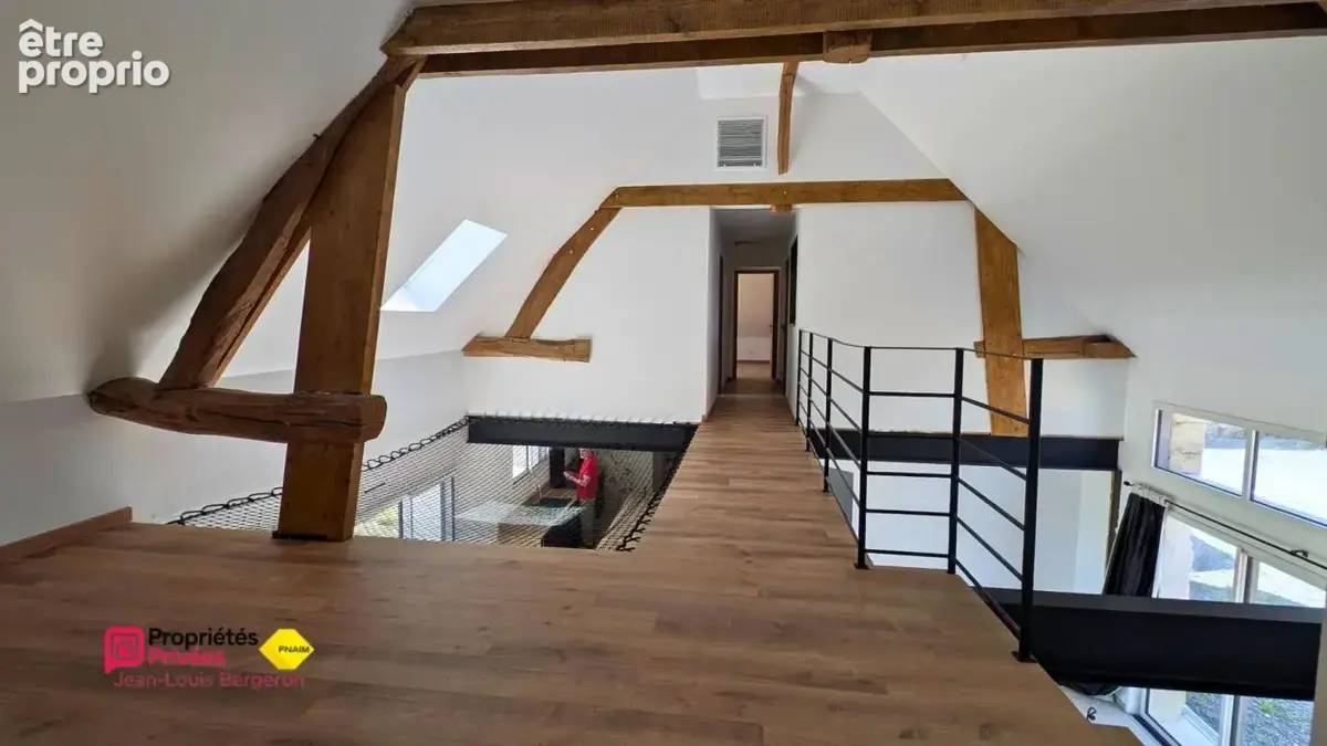 A vendre Longère avec architecture remarquable .7 pièces ,4 chambres, Vallée de Cousse 37210 - photo 4