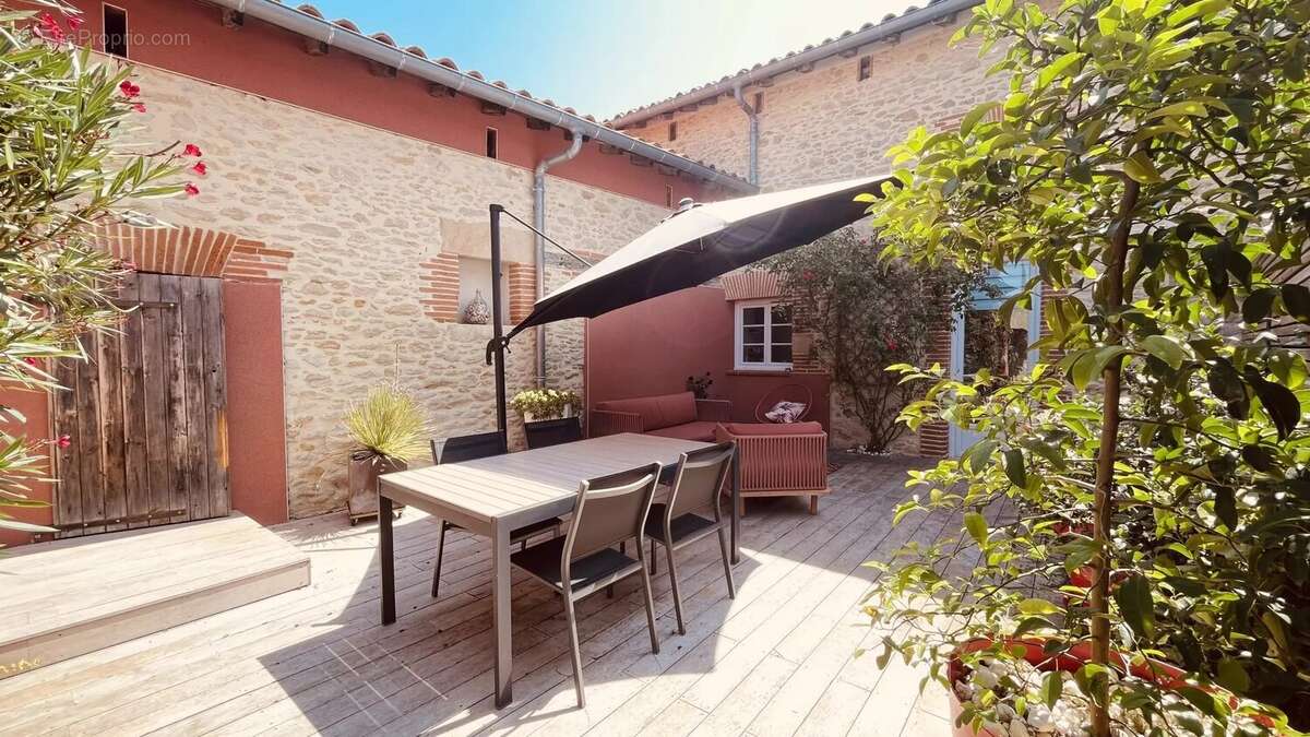 Maison à VILLEFRANCHE-DE-LAURAGAIS