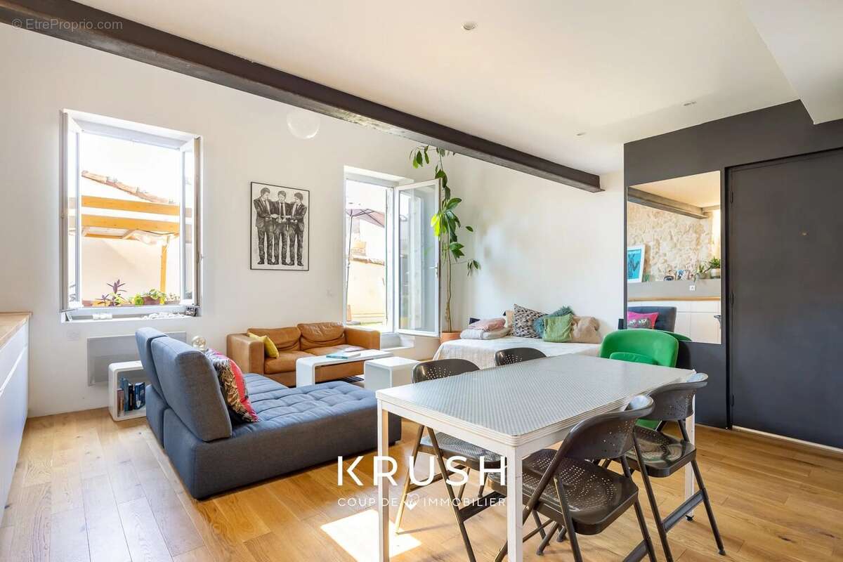 Appartement à MARSEILLE-6E