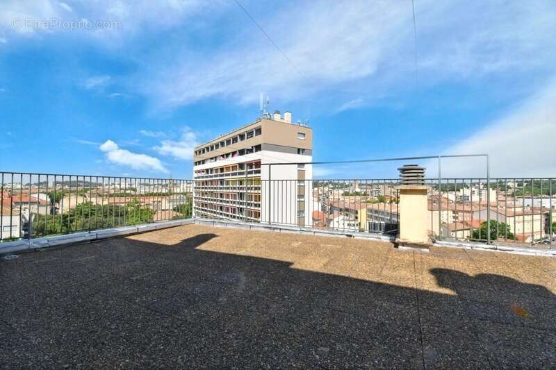 Appartement à NIMES
